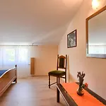 Charmantes Apartment Nur 800 Meter Zum Strand Mit Pool, Grillbereich, Waschmaschine