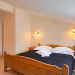 Charmantes Apartment Nur 800 Meter Zum Strand Mit Pool, Grillbereich, Waschmaschine