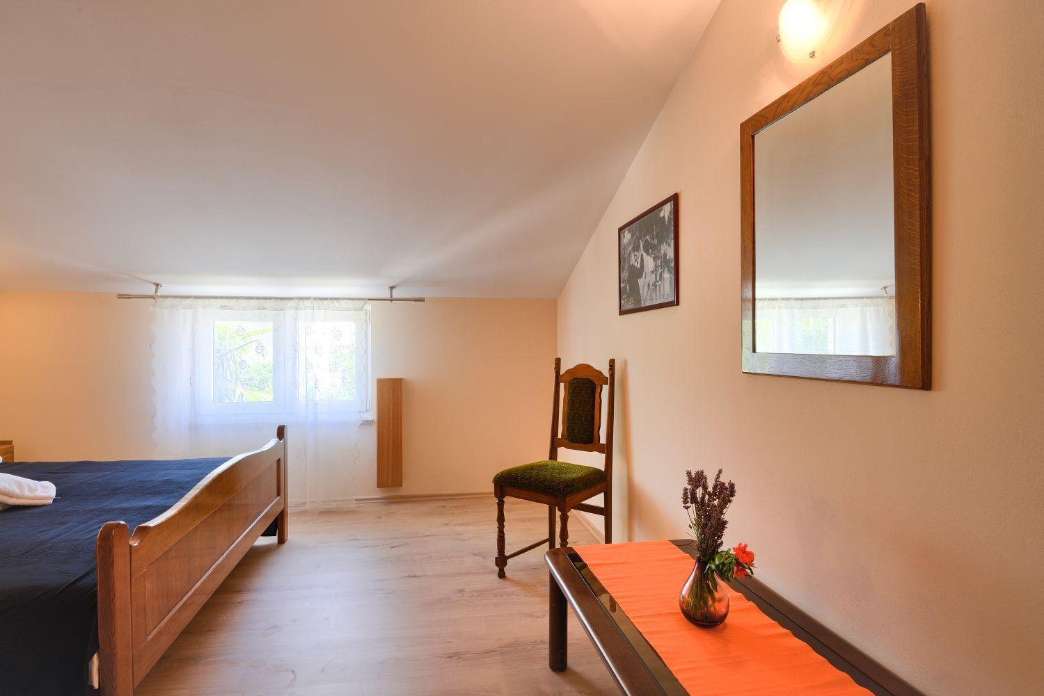 Charmantes Nur 800 Meter Zum Mit Pool, Grillbereich, Waschmaschine *